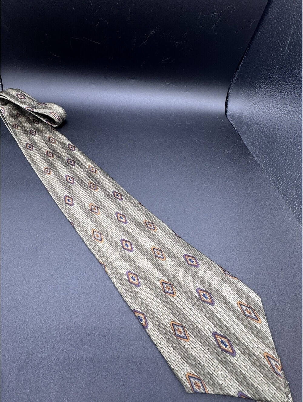 Vintage Bill Blass Black Label Silk Tie Gray Geometric Necktie Made Costa Rica